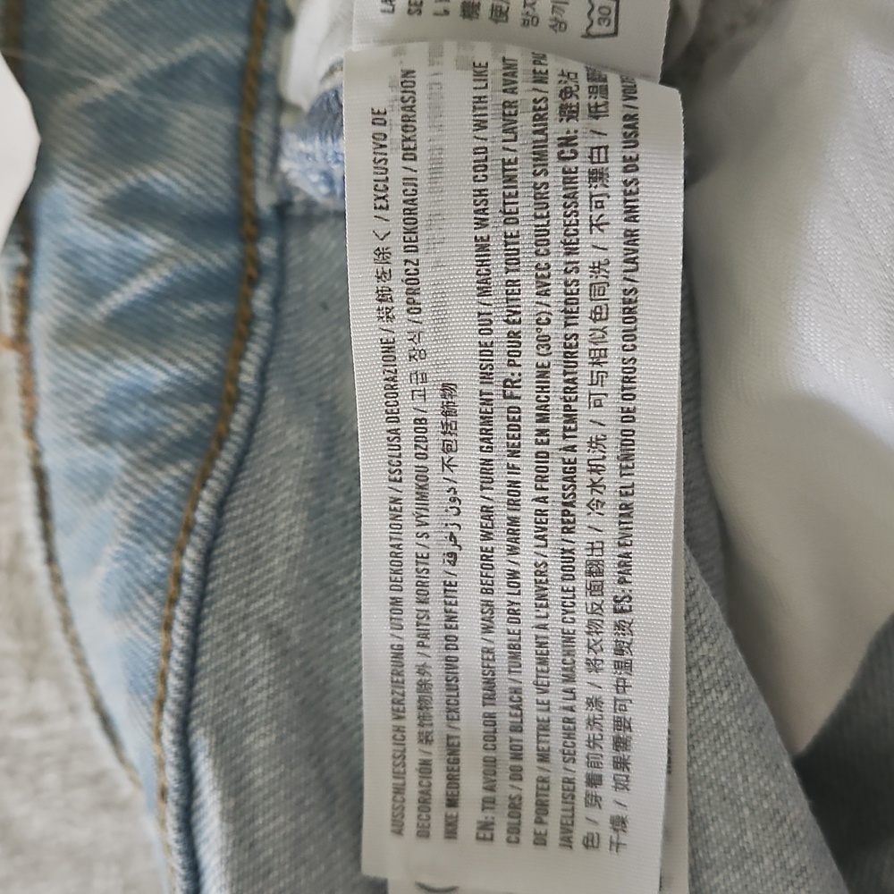 Abercrombie & Fitch Women's 90s Relaxed High Rise Light Blue Jeans:Size- 24S - Picture 13 of 13